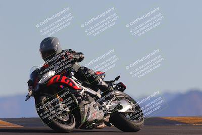 media/Nov-06-2023-Moto Forza (Mon) [[ce023d0744]]/3-Intermediate Group/Session 5 (Turn 9)/